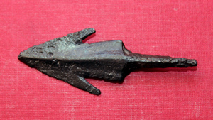 Bronze Age Barbed Arrow Point, Greek, c. 1500-1000 BC Bronze Age Barbed Arrow Point, Greek, c. 1500-1000 BC