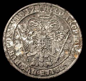 Hungarian Roman Empire Button 1700 Hungarian Roman Empire Button 1700