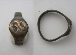 Ring, Roman, Unisex, Wings Intaglio, ca. 1st-3rd Cent Ring, Roman, Unisex, Wings Intaglio, ca. 1st-3rd Cent